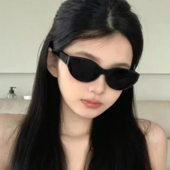 New fashion style gm Cat-eye sunglasses, trendy internet celebrity travel photo sunshade, sun protection sunglasses for women, high-end