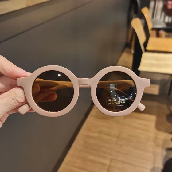 Children's sunglasses for boys and girls, retro versatile round frame glasses, fashionable and cute sunglasses, baby UV protection sunshade