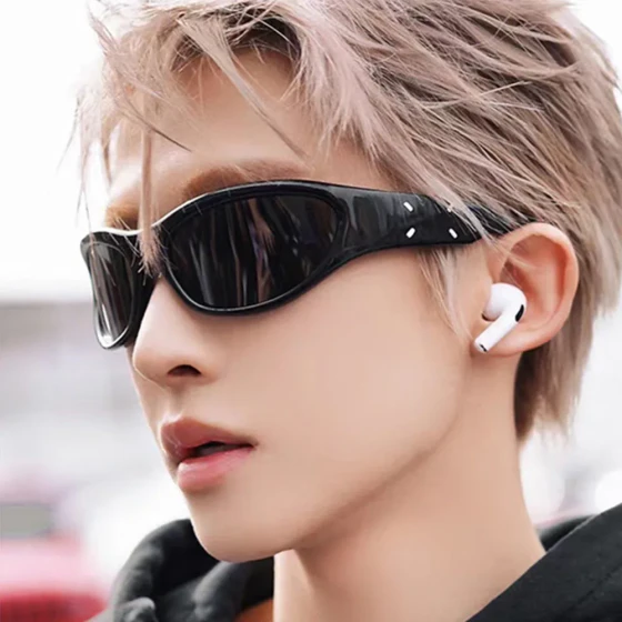 New stylish futuristic sunglasses for women, windproof cycling goggles for men, UV protection outdoor sunglasses for mountaineering