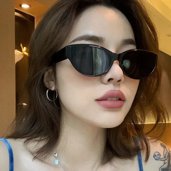 Trendy European and American cat-eye sunglasses, stylish hip-hop sunglasses, internet celebrity sunglasses, wholesale