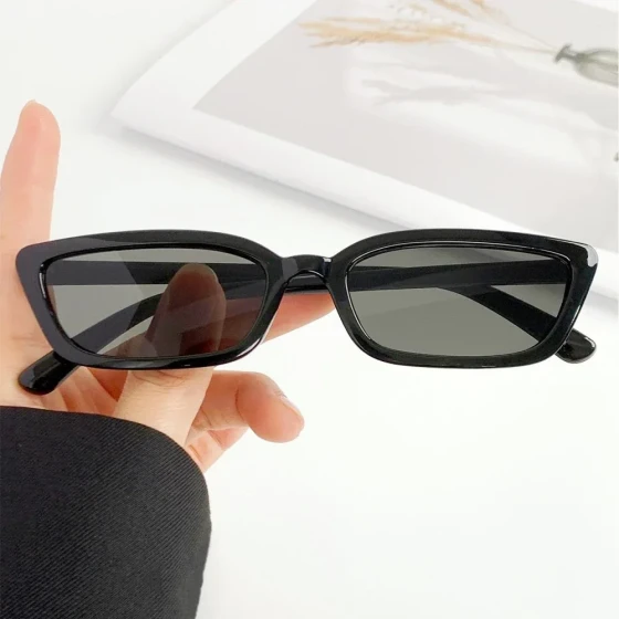 European and American UV-protective small-frame sunglasses, the same style as those worn by female internet celebrities and celebrities on Xiaohongshu, cat-eye sunglasses
