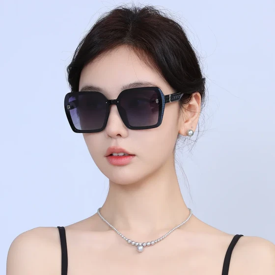 New polarized sunglasses with UV protection, high-end feel, large frame, slimming effect, suitable for driving, women's sunglasses