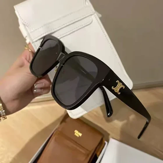 New Fashionable Large Frame CL The same style of trendy European and American catwalk luxury sunglasses ins Trendy personalized sunglasses