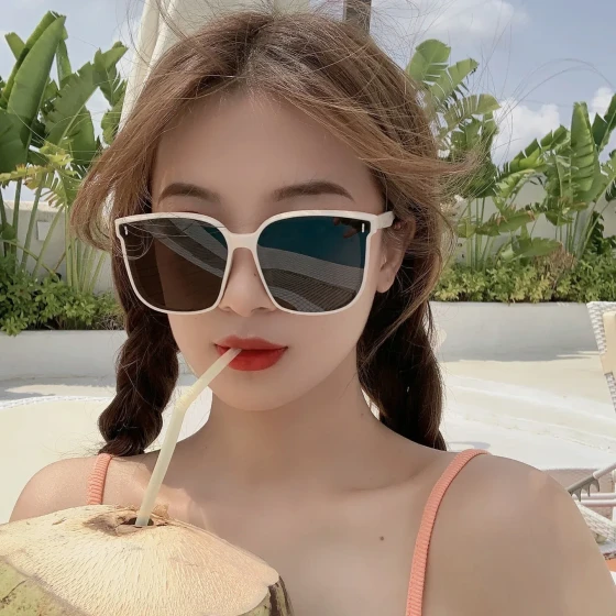 GM New style sunshade sunglasses, popular on Xiaohongshu, for women driving, UV protection, large square frame sunglasses