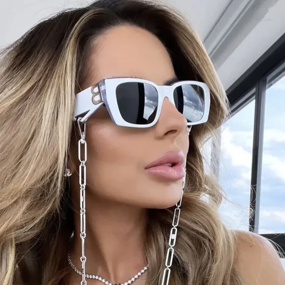 New trendy women's sunglasses, European and American fashion chain square frame sunglasses, women's necklace pendant sunglasses