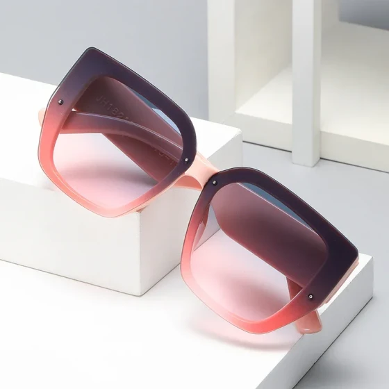 Retro polygonal large-frame sunglasses for women Striped colorful flag contrasting color glasses street style high-end trendy sunglasses