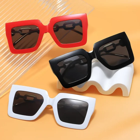 2025New stylish and high-end chain-leg sunglasses for women, European and American fashion, summer sun protection, UV protection, sunglasses for men