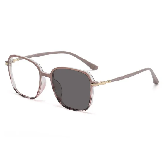 Fashionable color-changing anti-blue light glasses, square flat glasses, metal eyeglass frame, new color-changing glasses