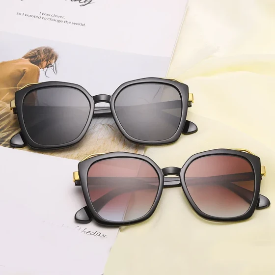 2020New women's sunglasses, fashionable driver's glasses for men and women, trendy colorful sunglasses for couples