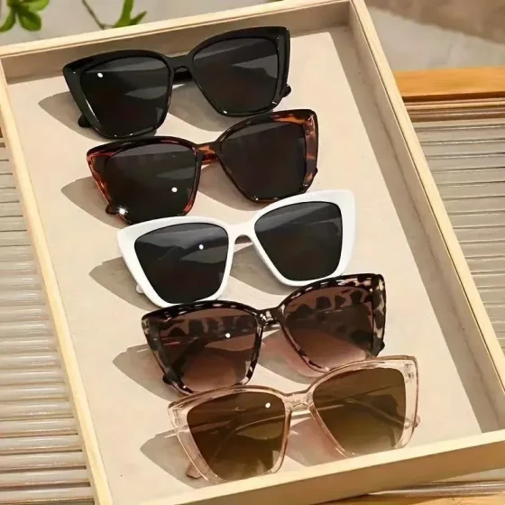 New stylish European and American cat-eye sunglasses ins Square-frame sunglasses with a European and American personality