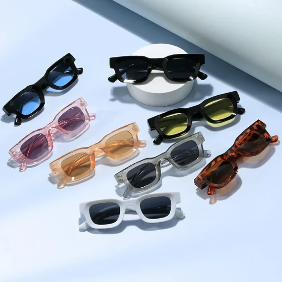 New European and American fashion Kendall Jenner style thick-rimmed sunglasses for men and women, small square frame fashion hip-hop sunglasses ins