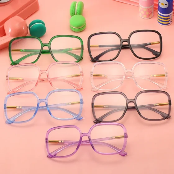 New large-frame flat glasses, trendy internet celebrity live-streaming style, blue light blocking protective eyeglasses with eyeglass frames