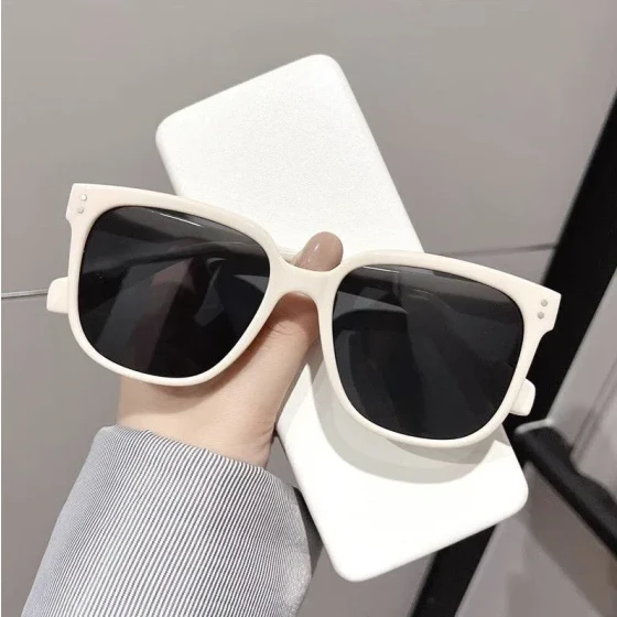 ins White-framed sunglasses for women, new summer model, UV protection, slimming effect, high-end feel, trendy internet celebrity glasses