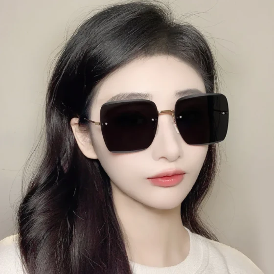 New Square Frameless Cut-Edge Sunglasses Women's Gradient Color Sunglasses Trendy Metal UV Protection Glasses