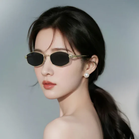 New metal small-frame sunglasses with a high-end feel for women, European and American retro polygonal cut-edge simple sunglasses
