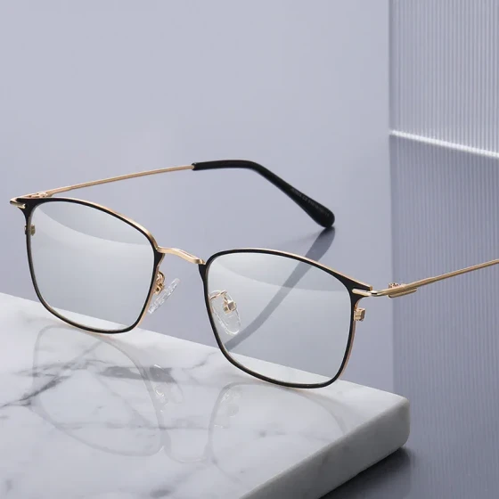 Modern fashion business metal anti-blue light glasses for students, trendy flat glasses, can be fitted with prescription lenses