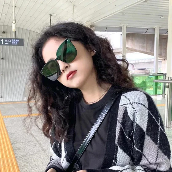 2025Style gm Women's sunglasses with a high-end feel, same style as internet celebrities GM Men's Polarized Sunglasses Fashionable Tea-Colored Sunglasses