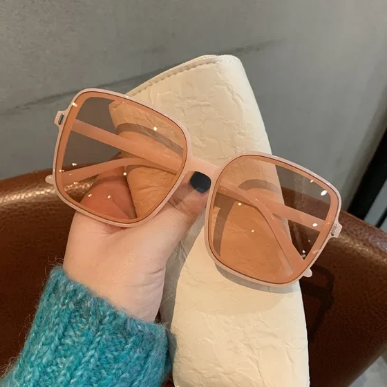 New stylish square-frame street style sunglasses for women and men with round faces, UV protection for driving, fashionable sun glasses