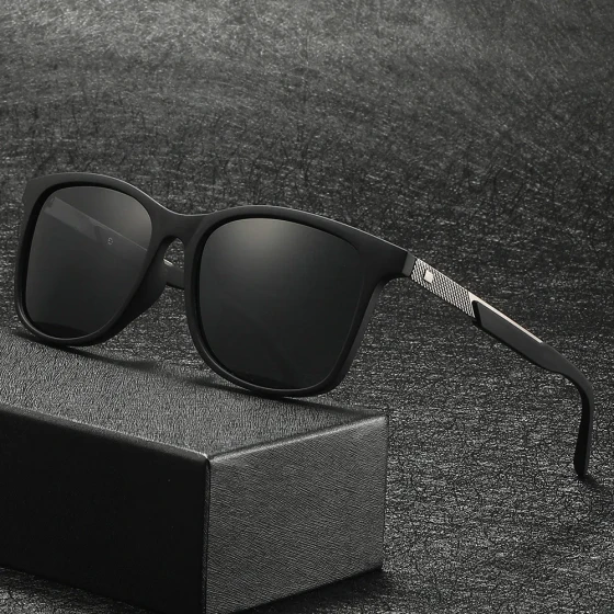 European and American polarized sunglasses for men, high-end black sunglasses for driving, sun protection, stylish square men's sunglasses