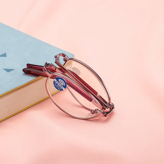 New Fashionable Metal Full-Frame Reading Glasses for Women, Foldable, Ultra-Lightweight, Portable, High-Definition Coated Resin Lenses